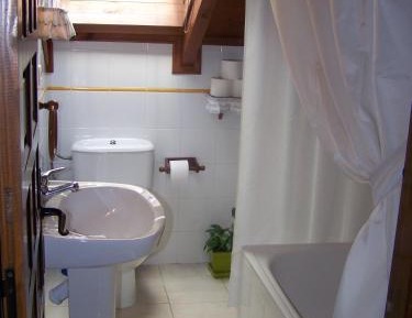 Two Double Rooms with Shared Bathroom