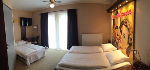 Double Room with extrabed (2 Adults + 1 Child)