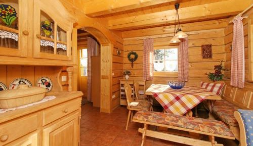 Three-Bedroom Holiday Home 