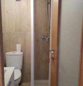 Single Room with Shared Bathroom