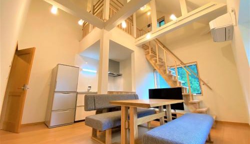 One-Bedroom with Loft Apartment