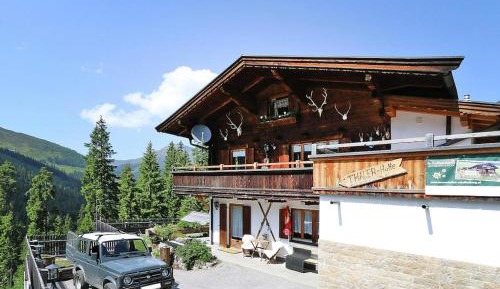 Three-Bedroom Vacation Home 