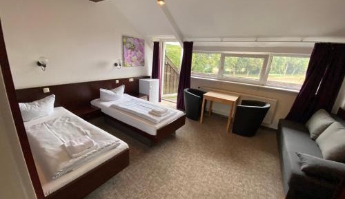 Triple Room with Bathroom