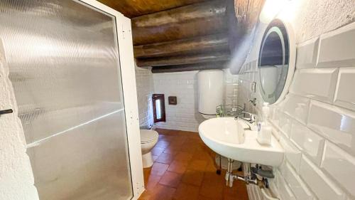 Single Bed in 6-Bed Dormitory Room