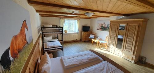 Quadruple Room with Shared Bathroom