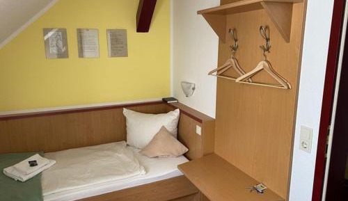 Small Single Room