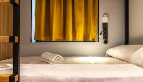 Bed in 4-Bed Mixed Dormitory Room