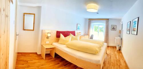 Double Room with Shared Bathroom