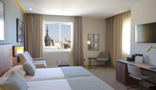 Deluxe Superior Twin Room