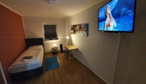 Single Room with Shared Bathroom