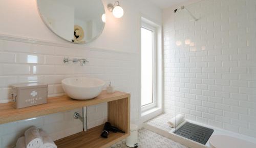 Two-Bedroom Apartment with Pool View (4 Adults)