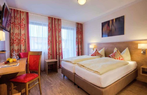 Bad Endorf Apartment | Doppelzimmer Parksee