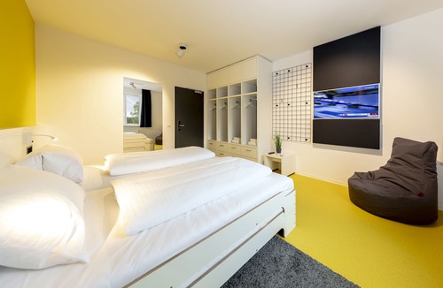 Altenholz-Klausdorf Hotel | Hotel Athletik Kiel