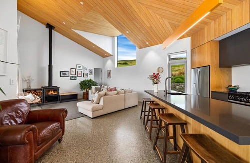 Lake Hayes House | Little on Threepwood