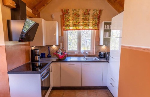 Herrsching am Ammersee Apartment | Apartment 'Fewo Seeblick Herrsching' with Lake View, Balcony and Wi-Fi