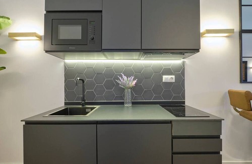 Imperial Apartment | La Latina-City Centre-WiFi-A/C-SmartTV