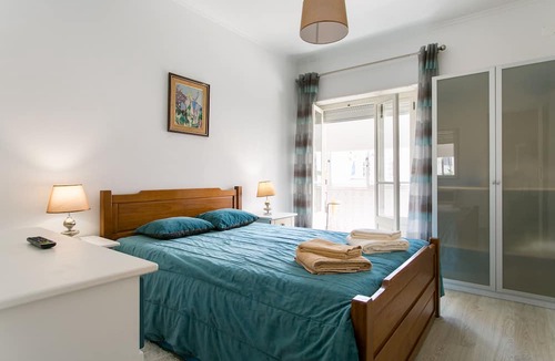 Algueirao - Mem Martins Apartment | Isabel Dream IV, 4 Km from Sintra, train at 400m