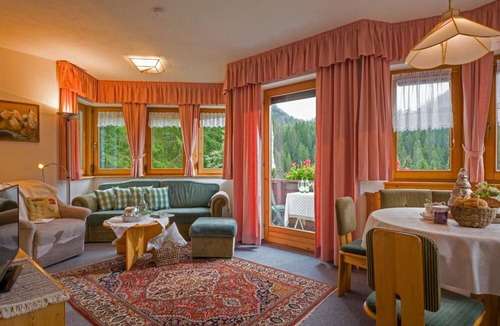 Gerlos Apartment | Appartement Bergpanorama by Interhome