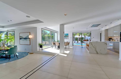 Puerto Banus Villa | Spacious Villa for 12 in Puerto Banus
