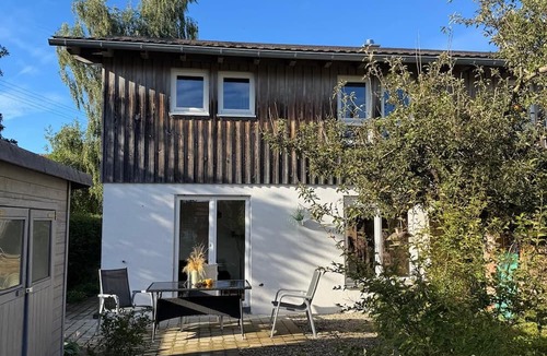 Suppingen House | Cozy vacation home in the Swabian Alb—dogs welcome