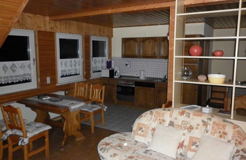 Lennestadt Apartment | Wiebelhaus-Mester Farm Guesthouse – Schwalbennest Holiday Apartment