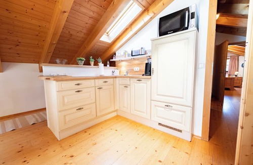 Obergrainau Apartment | Cozy and Modern Apartment in Grainau with Stunning Mountain Views