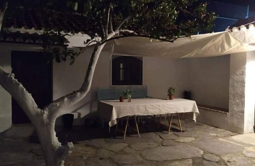 Montellano Cottage | Country House with a Pool and Olive Grove in Montellano