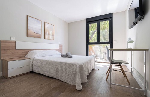 Alcala de Henares Apartment | Acogedor Piso Familiar con Terraza en Alcalá de Henares