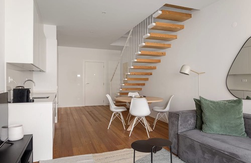 Sao Jorge de Arroios Apartment | The Urban Oasis–Elegant 2-Bedroom Duplex in Lisbon