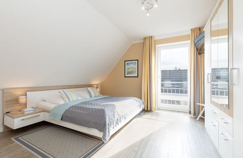 Laboe Apartment | Vacation apartment/apartment for 4 guests with 85m² in Laboe (294426)