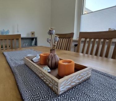 Wismar Apartment | Familien- und hundefreundliche Ferienwohnung in Wismar - 80qm mit Garten und Parkplatz
