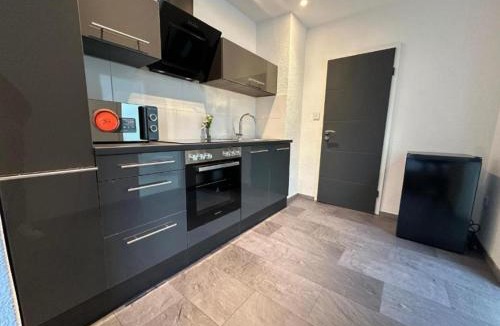 Waldhausen Apartment | Beautiful Apartment in Mönchengladbach mit Wintergarten