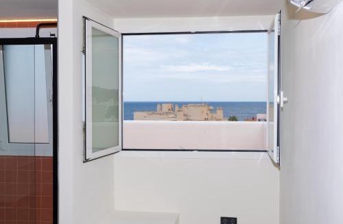 San Antonio Bay Apartment | Apartamentos San Antonio Beach