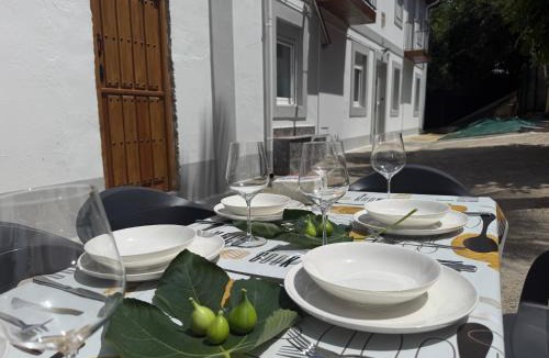 Santander Villa | Chalet reformado 14 pax BBQ y jardín10 min playa