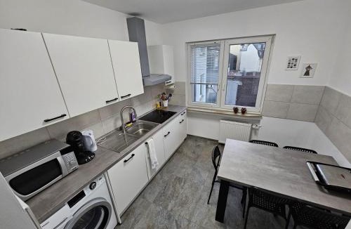 Duisburg City Center House | Einzelzimmer für bis zu 2 Personen - 4 OG