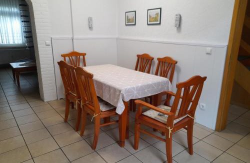 Bottrop Apartment | Ferienwohnung Bottrop Radetzki