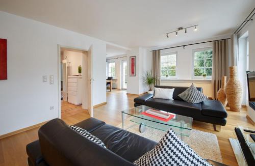 Niederhelden House | Holiday Home Am Golf- und Reitpark by Interhome