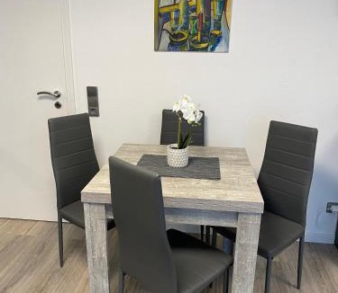 Gaertringen Apartment | 1,5 Zimmer Apartment in S-Bahn Nähe, 35 qm, max 4 Pers, zentral, private Terasse, Internet 250 MBit
