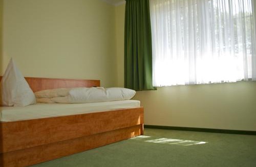 Groß Ernsthof Hotel | Gasthof & Pension Zum Himmel