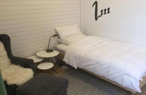 Ziegelhof House | Ferienhaus Us lütt Hus und das Zimmer Linde im Haupthaus