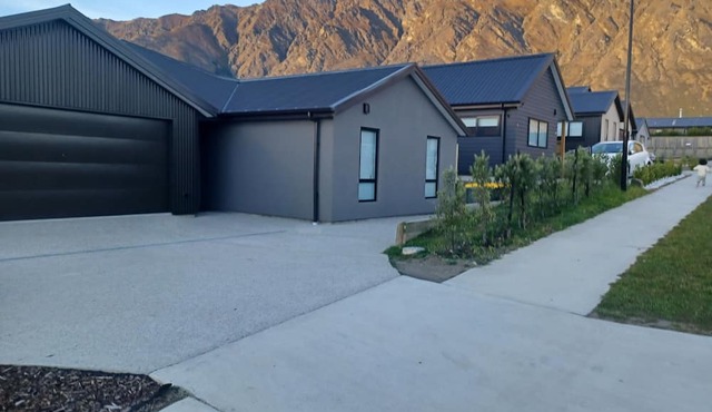 Dhee's cottage
