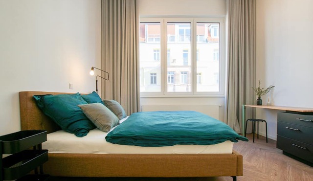 15 minutes to the old town - apartment in former industrial building