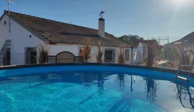 Country House with a Pool and Olive Grove in Montellano