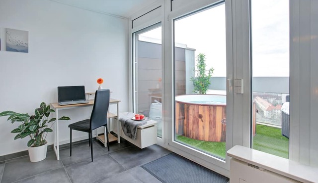 Das Penthouse - Jacuzzi - BBQ - Dachterrasse - Parkplatz - Panoramaausblick