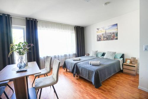 Komfort Apartment mit großem Balkon, Parkplatz & WiFi - Bremen Nord