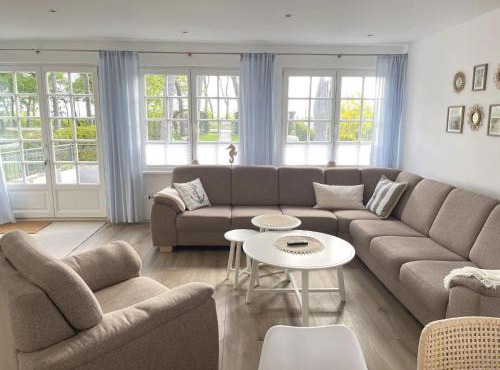 Ferienhaus-Strandallee95-direkt-am-Strand