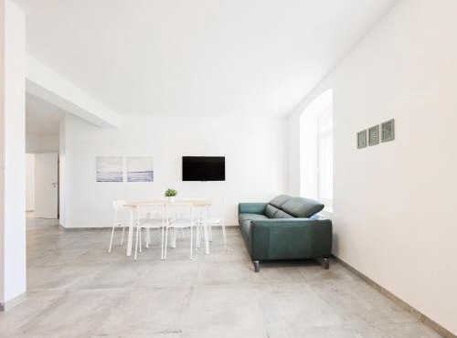 Tolstov Apartments - 3 , 4 and 5 Room Apartments - 20 Min zur Messe DUS