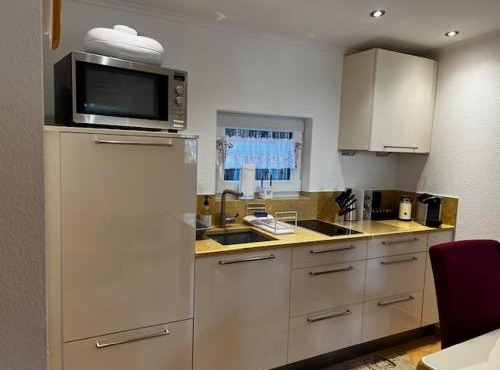 Private Boardinghouse Meerbusch & Terrasse, Parkplatz nahe Messe