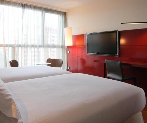 Hotel Reina Petronila 
